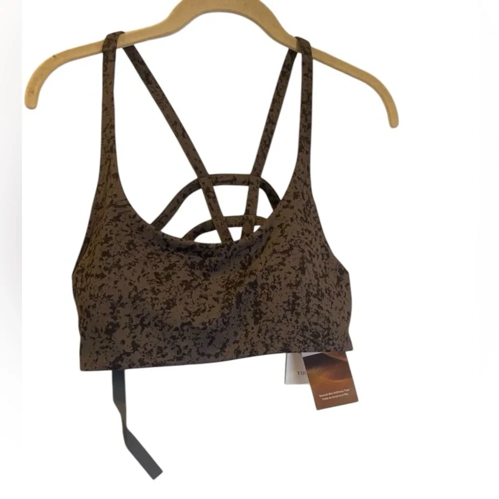NWT Vuori yoemite bra CHIA STUCCO Size XL